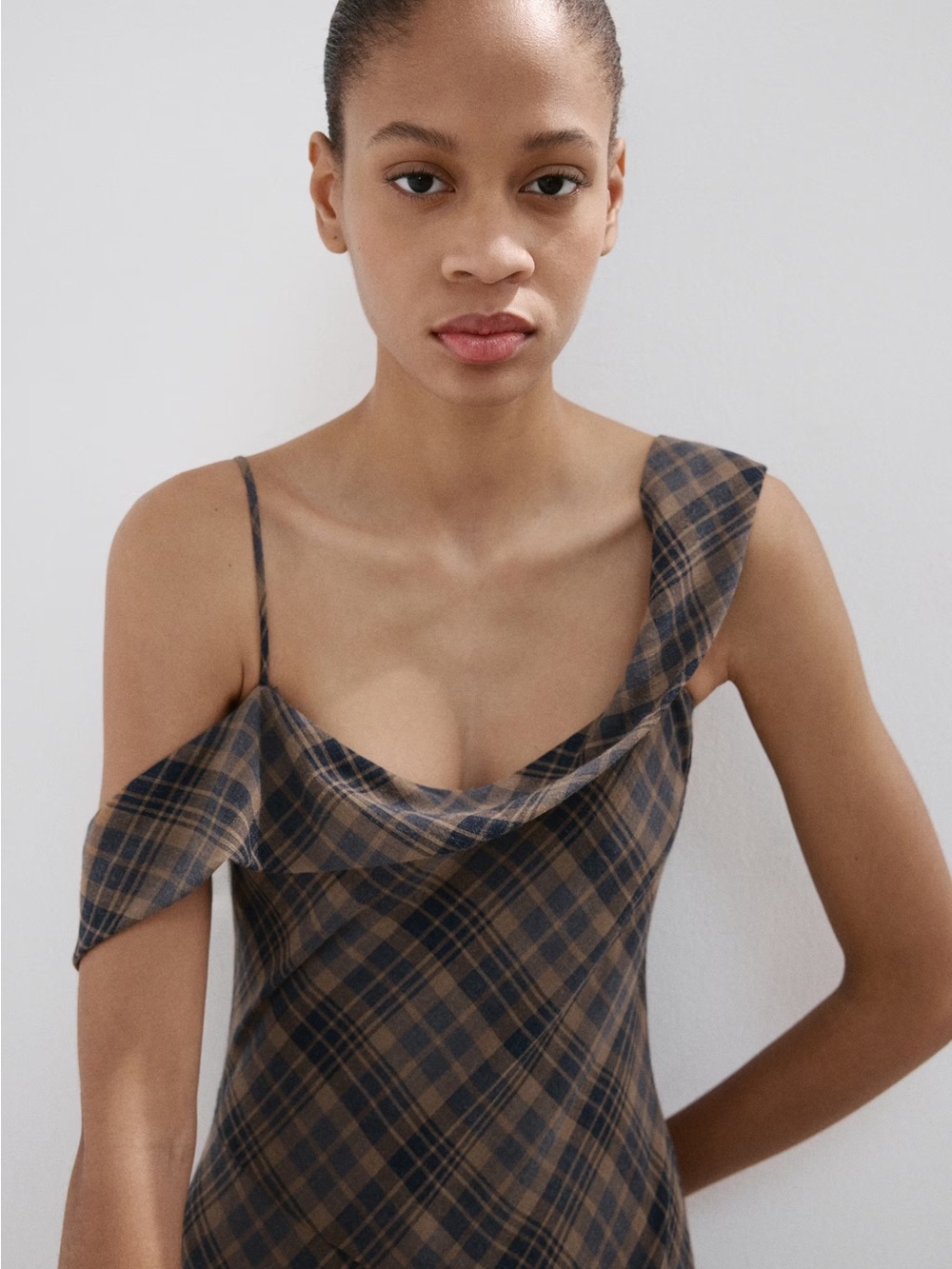NWT (size 8) Mango CHECK ASYMMETRICAL DRESS - Picture 4 of 11